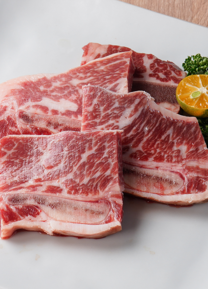 骨付牛小排燒肉